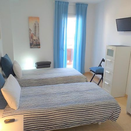 Centrico Y Acogedor Apartamento Girona Bagian luar foto